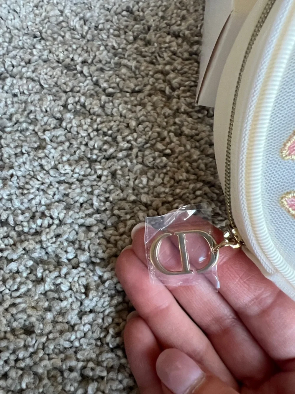 Dior White & Pink Embroidered Butterfly Mesh Pouch NIB - Picture 3 of 10